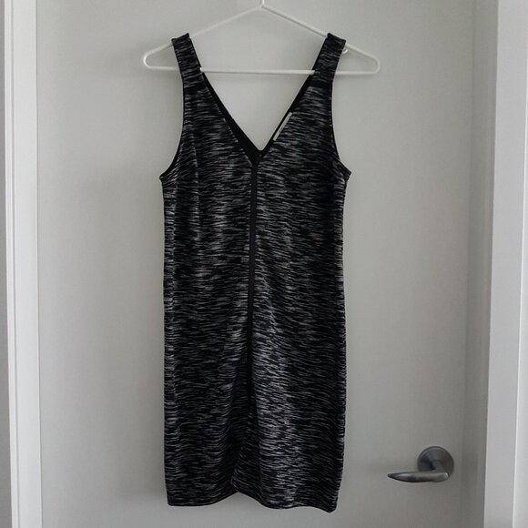 2/$20🛍Abercrombie & Fitch Heather Grey Sleeveless Dress - Picture 1 of 10